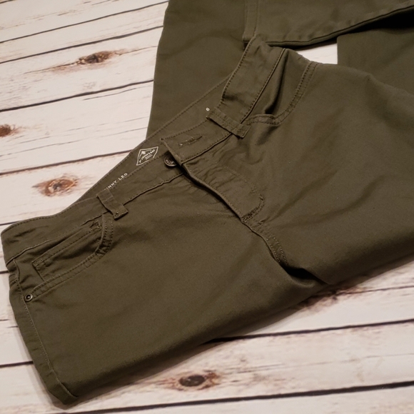 St. John's Bay Pants - NWOT- 🔖St. John's Bay Skinny Pants